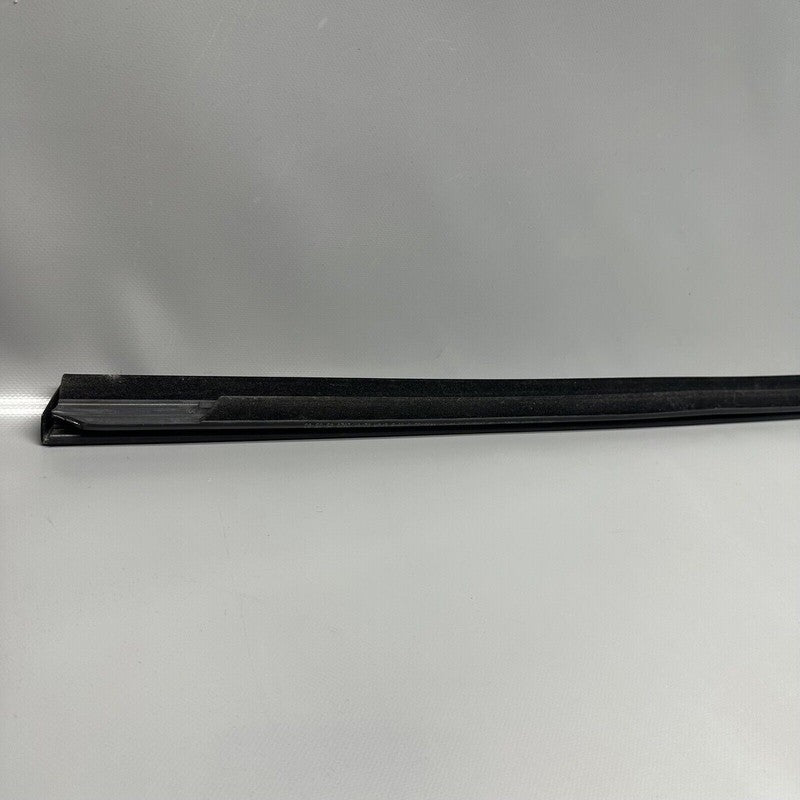 1495712-00-C TESLA MODEL Y DOOR WINDOW MOLDING LEFT REAR 2020 2021 2022 2023 OEM 1495712-00-C