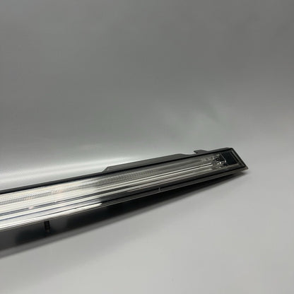 99163198900 PORSCHE 911 GT3 CENTER TAIL LIGHT TRUNK 2014 2015 2016 OEM 99163198900