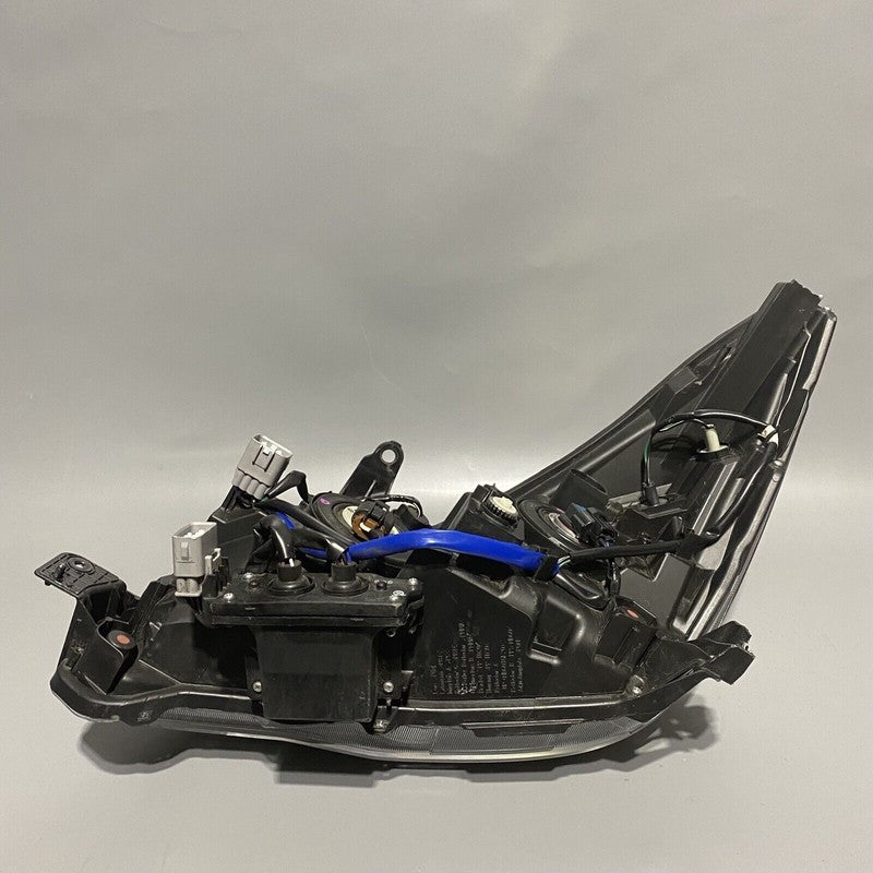 SUBARU FORESTER HEADLIGHT RIGHT PASSENGER HALOGEN 2017 2018 OEM
