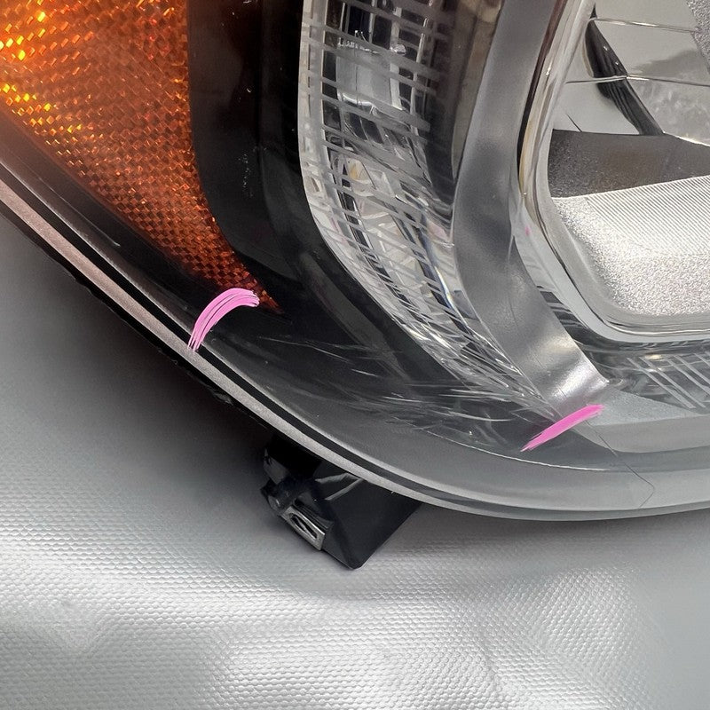 84902386 GMC ACADIA HEADLIGHT RIGHT PASSENGER 2020 2021 2022 2023 LED OEM 84902386