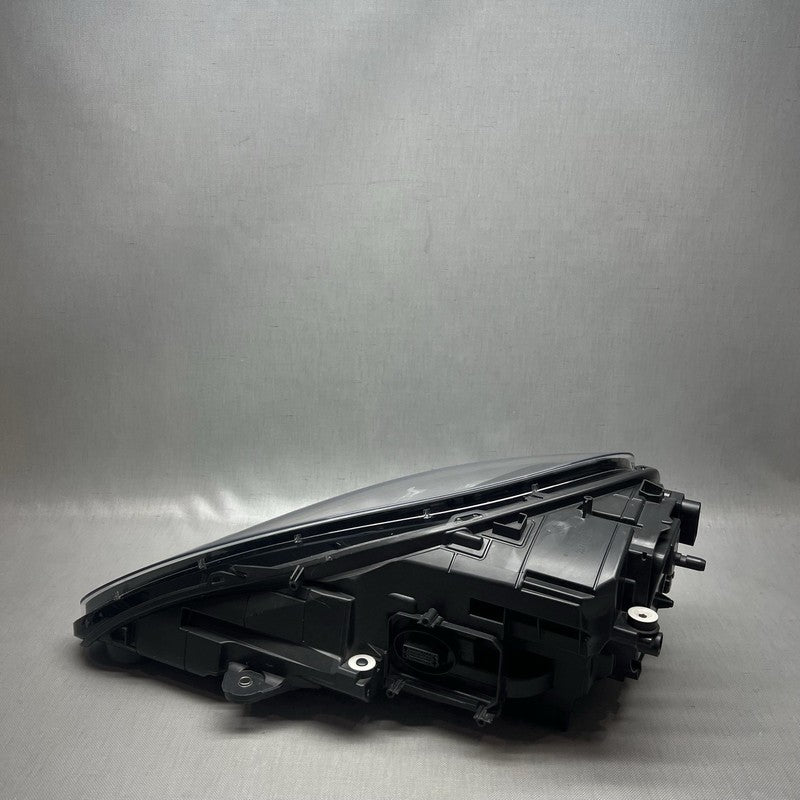 95B941010AR PORSCHE MACAN  HEADLIGHT RIGHT PASSENGER 2019 2020 2021 FULL LED OEM 95B941010AR