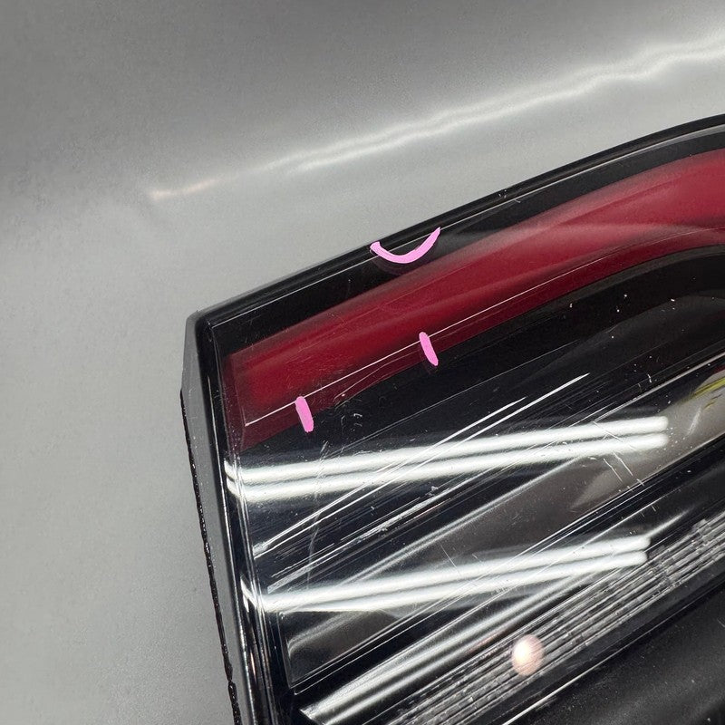 TESLA MODEL 3 TAIL LIGHT RIGHT PASSENGER 2017 2018 2019 2020 2021 OEM