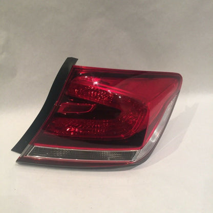 UH21CZTR0ZA5 HONDA CIVIC SEDAN RIGHT PASSENGER SIDE TAILLIGHT 2013 2014 2015 OEM