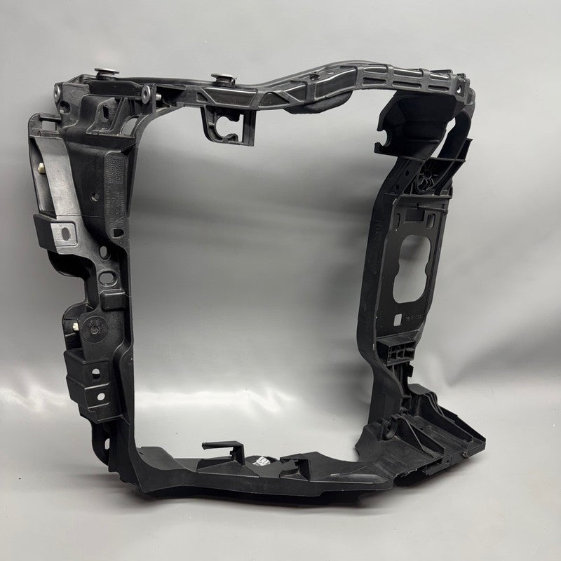 PORSCHE MACAN RADIATOR CORE SUPPORT BRACKET RIGHT FRONT 2015 2016 2017
