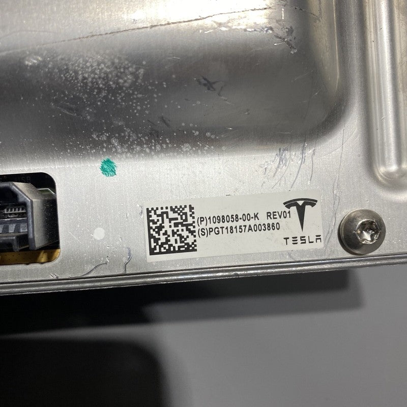 1098058-00-K TESLA MODEL 3 AUTO PILOT MEDIA CONTROL MODULE ECU COMPUTER 2017 2018 2019 2020