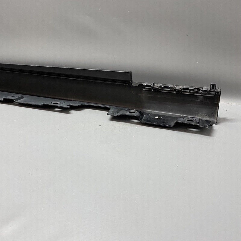 51777184773 BMW 528 ROCKER MOLDING LEFT DRIVER 2011 2012 2013 5177 7184773 F10 535 OEM