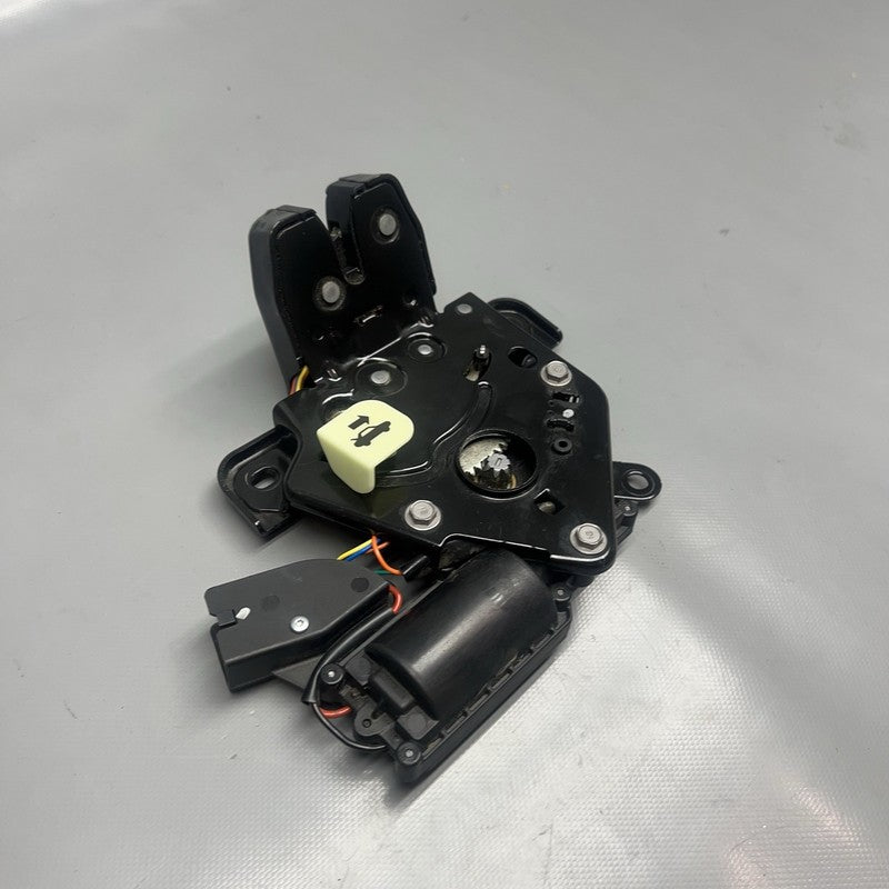 1500604-00-B TESLA MDOEL 3 Y LIFTGATE CINCH LITCH 2018 2019 2020 2021 2022 2023 1500604-00-B