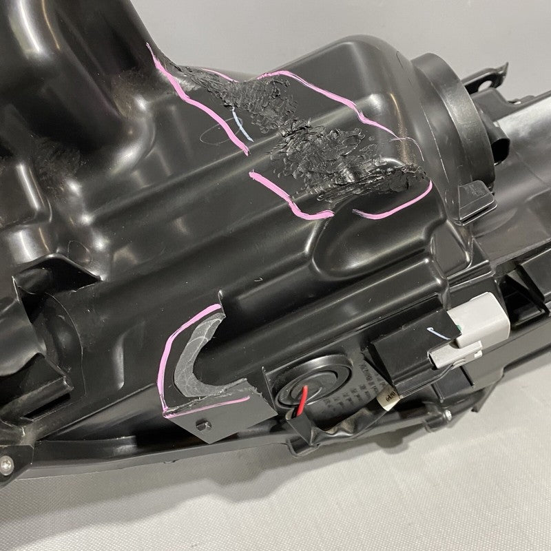 TOYOTA HIGHLANDER HEADLIGHT RIGHT SIDE HALOGEN OEM 2017 2018 2019