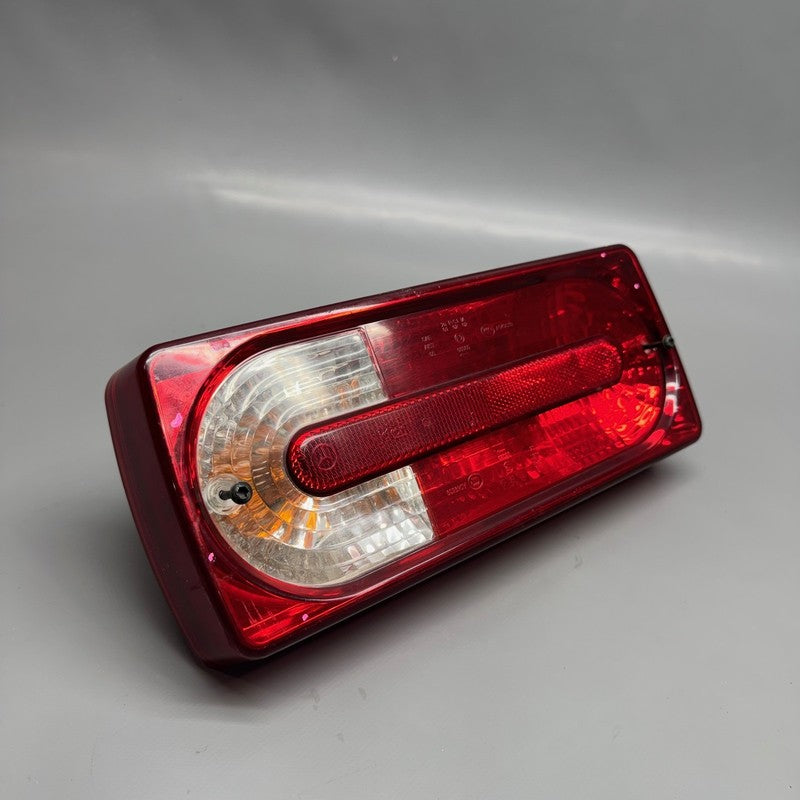 MERCEDES BENZ G550 TAIL LIGHT 2010 2011 2012 2013 2014 2015 2016 OEM