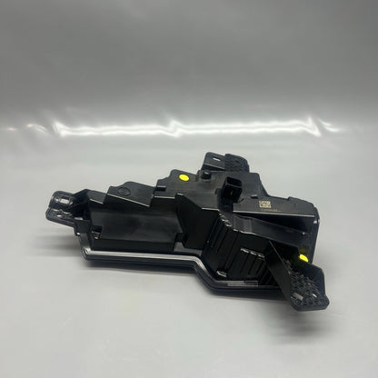 1979444-10-D TESLA MODEL Y JUNIPER REAR VALANCE TAIL LIGHT REFLECTOR LEFT DRIVER 2025 OEM 