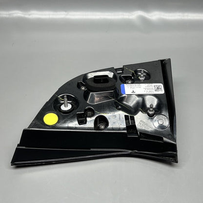 1502088-00-B TESLA MODEL Y TAIL LIGHT TRUNK LEFT DRIVER 2020 21 22 23 2024 1502088-00-B