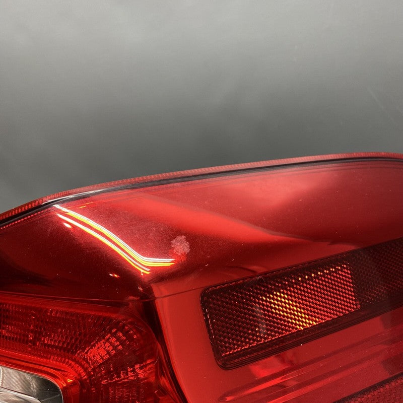 84201 VA020 SUBARU WRX STI TAIL LIGHT RIGHT SIDE 84201 VA020 2015 2016 17 18 19 20 2021 OEM