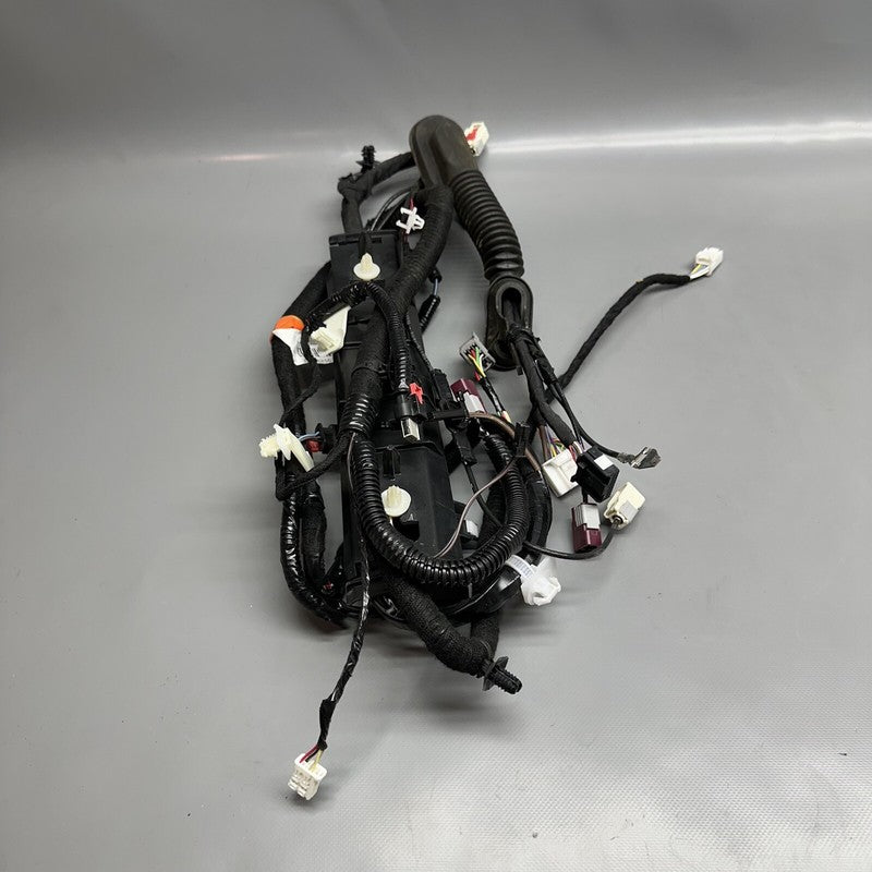 1489055-00-C TESLA MODEL Y TAIL GATE WIRE HARNESS 2020 2021 2022 2023 OEM 1489055-00-C
