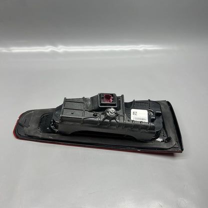 A1679067401 MERCEDES BENZ TRUNK TAIL LIGHT RIGHT PASSENGER GLS 450 2020 2021 2022 2023 2024