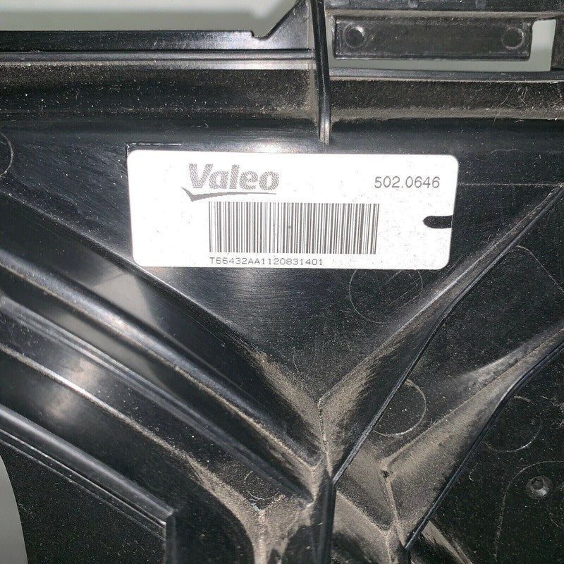 8641964 BMW 328 F30 RADIATOR COOLING FAN SEDAN 8641964 2012 2013 2014 2015 2016 OEM