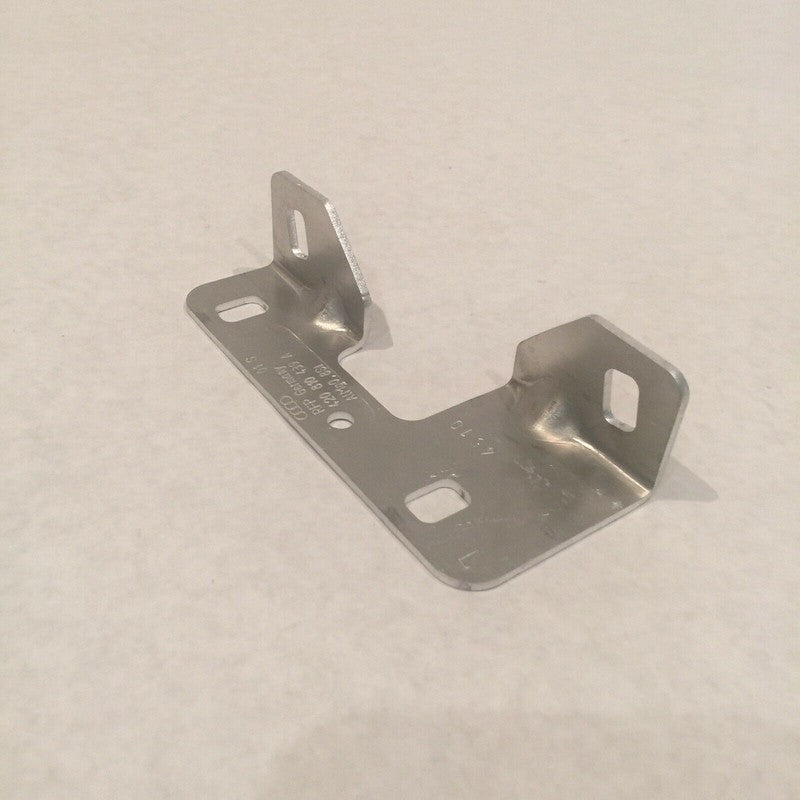 420810439A AUDI R8 QUARTER PANAL CENTER BRACKET 2008 2009 2010 2011 2012 OEM