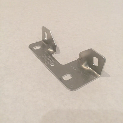 420810439A AUDI R8 QUARTER PANAL CENTER BRACKET 2008 2009 2010 2011 2012 OEM