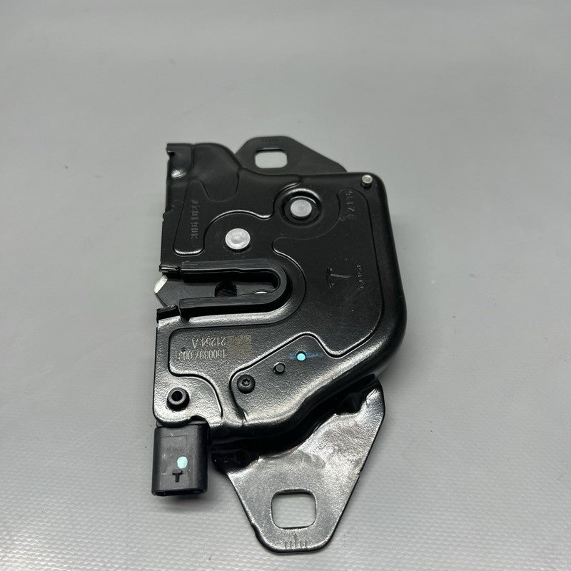 1500397-00-E TESLA MODEL Y LOCK LATCH 2020 2021 2022 2023 OEM 1500397-00-E