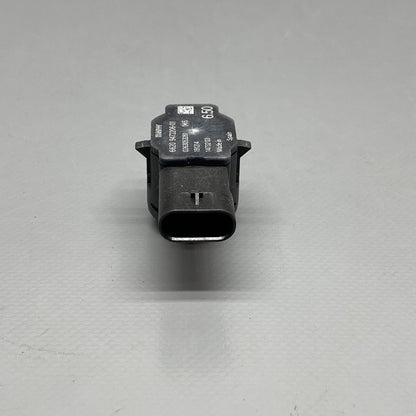 9472206-01 BMW M8 FRONT PARKING PDC SENSOR 2018 2019 2020 2021 OEM 9472206-01