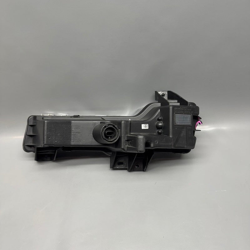 1077390-00-F TESLA MODEL 3 FOG LIGHT RIGHT PASSENGER 2017 2018 2019 2020 2021 2022 2023 OEM