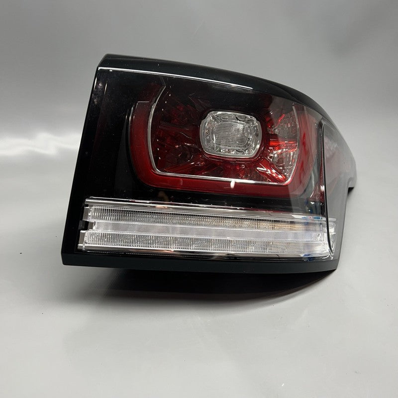 LR060321 RANGE ROVER SPORT HSE TAIL LIGHT RIGHT PASSENGER 2014 2015 2016 2017 OEM LR06032