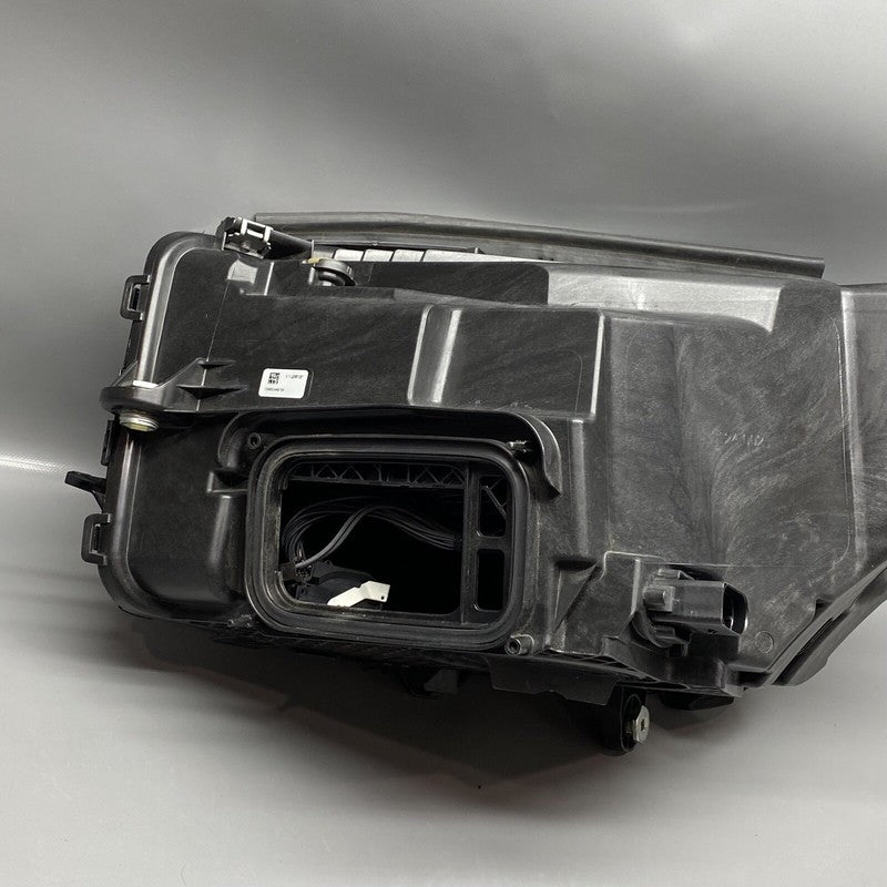 A2539067401 MERCEDES BENZ GLC300 HEADLIGHT RIGHT PASSENGER A2539067401 2020 2021 2022 LED