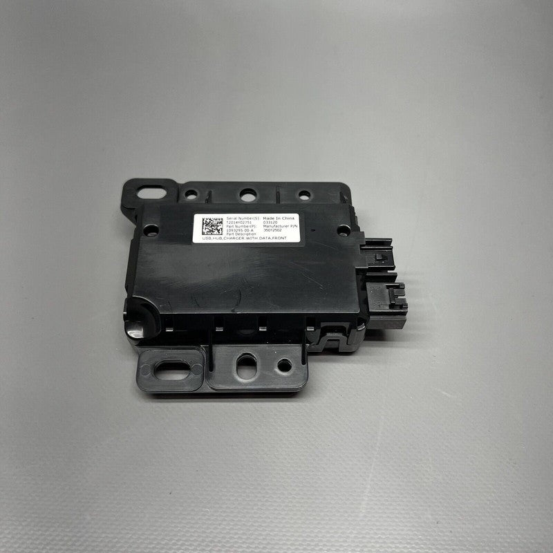 TESLA MODEL 3 USB HUB CHARGER DATA FRONT 2017 2018 2019 2020 OEM 10932