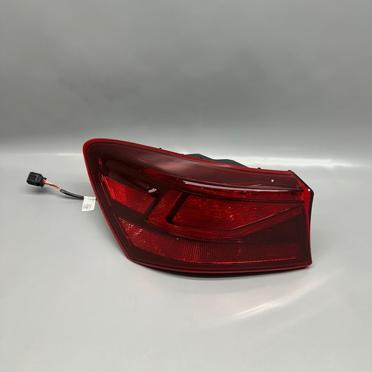 KIA FORTE TAIL LIGHT LEFT DRIVER 2019 2020 2021 2022 2023 OEM 92401M70