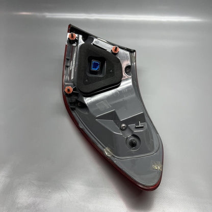 A2059065300 MERCEDES BENZ C300 WAGON TAIL LIGHT LEFT DRIVER C43 2015 2016 2017 W205 OEM