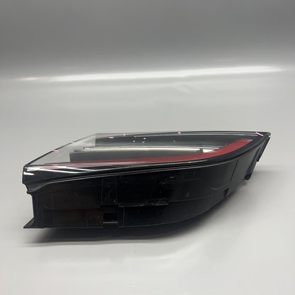 1502089-00-B TESLA MODEL Y LIFT GATE TAIL LIGHT RIGHT PASSENGER 2020 21 22 2023 1502089-00-B