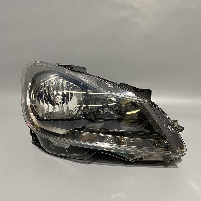 MERCEDES BENZ C250 HEADLIGHT RIGHT PASSENGER A2048200039 HALOGEN 2012 