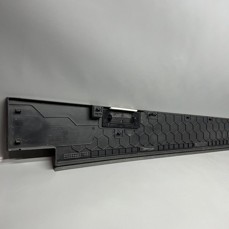 1741539-00-C TESLA CYBERTRUCK BEDSIDE SAIL APPLIQUE RIGHT 2023 2024 OEM 1741539-00-C