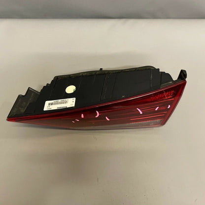 8V5945094 AUDI A3 TUNK TAIL LIGHT RIGHT PASSENGER 2015 2015 S3 SEDAN OEM 