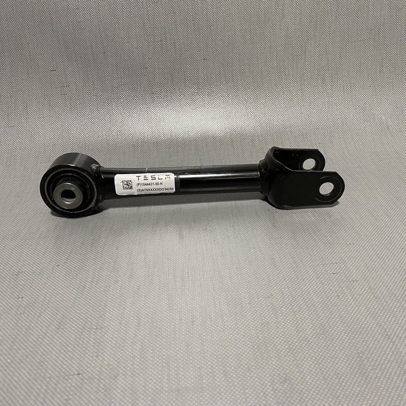 1144431-00-H TESLA MODEL 3 LINK REAR CONTROL ARM 1144431-00-H 2017 2018 2019 2020 2021 OEM