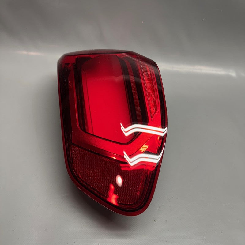 BMW X7 TAIL LIGHT LEFT DRIVER 2019 2020 2021 2022 OEM H45A164A605