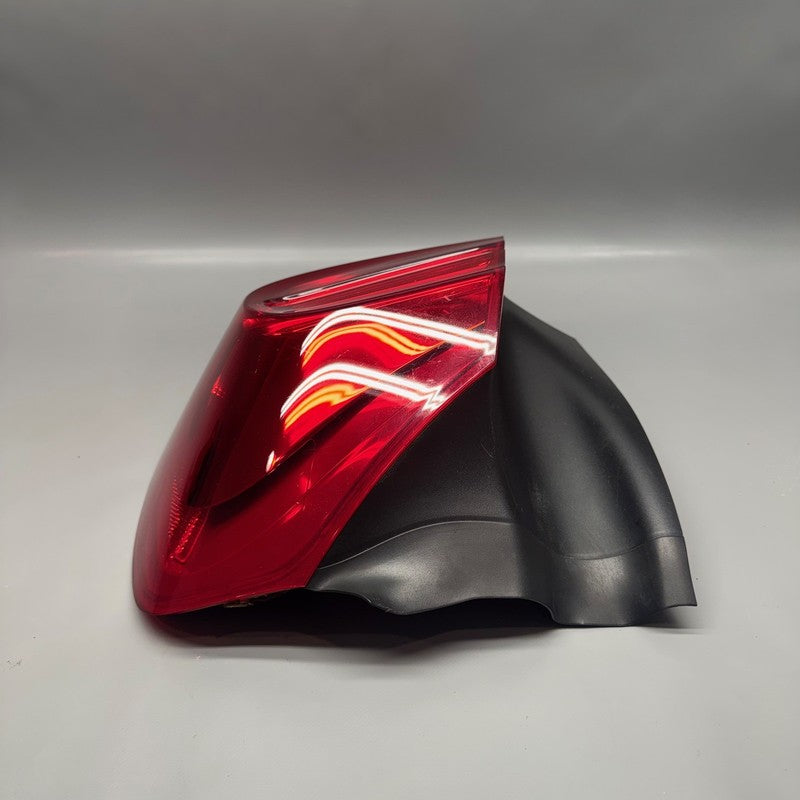 MERCEDES BENZ GLA250 TAIL LIGHT RIGHT PASSENGER 2015-2017 2018 2019 20