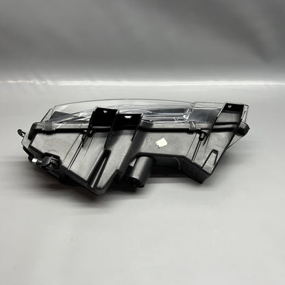 1077392-00-F TESLA MODEL 3 FOG LIGHT RIGHT PASSENGER 2017 18 19 20 21 2022 3 PIN 1077392-00-F
