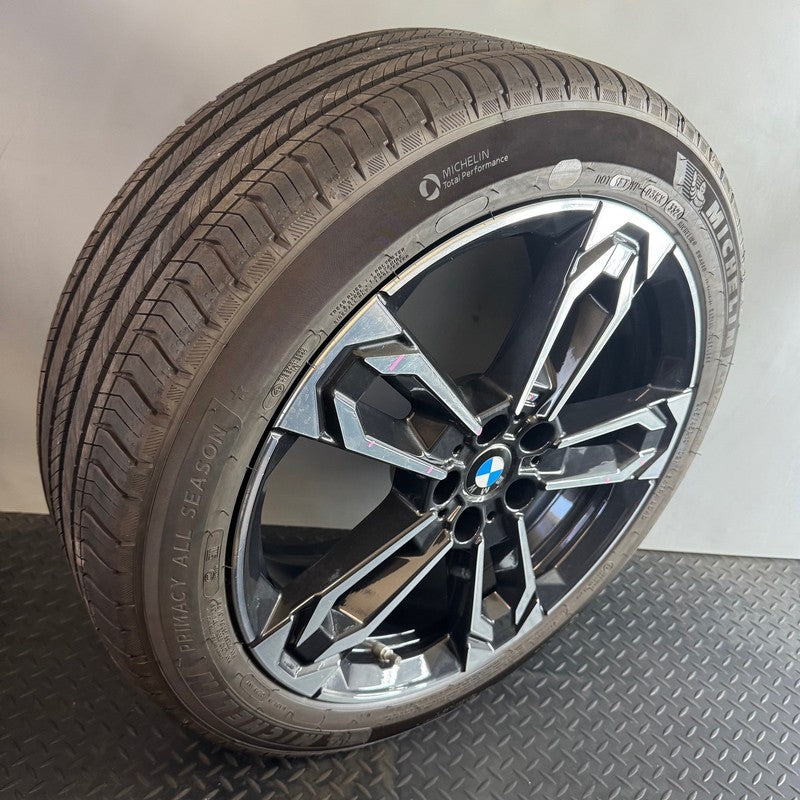 BMW X1 WHEEL RIM 19 INCH 2022 2023 2024 2025 OEM 6898051