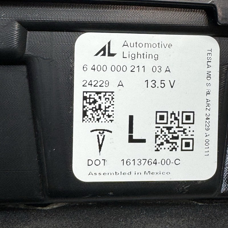 1613764-00-C TESLA MODEL S PLAID TAIL LIGHT INNER LEFT DRIVER 2021 2022 2023 OEM 1613764-00-C