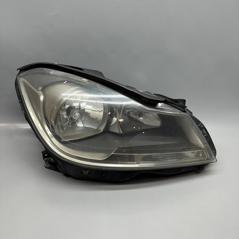 MERCEDES BENZ C250 HEADLIGHT RIGHT PASSENGER 2012 13 2014 HALOGEN A204