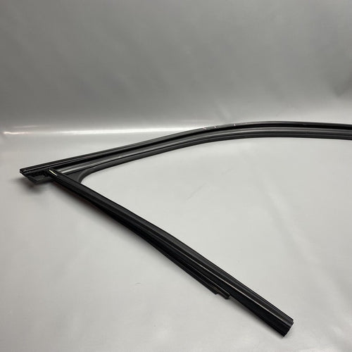 80A837432C AUDI Q5 WINDOW GUIDE RIGHT FRONT 80A837432C 2018 2019 2020 OEM