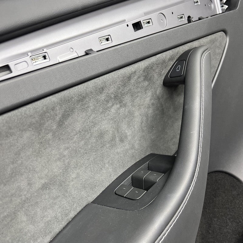 1997294-00-E TELSA MODEL Y  DOOR TRIM PANEL LEFT FRONT 2020 2021 2022 2023 OEM 1997294-00-E