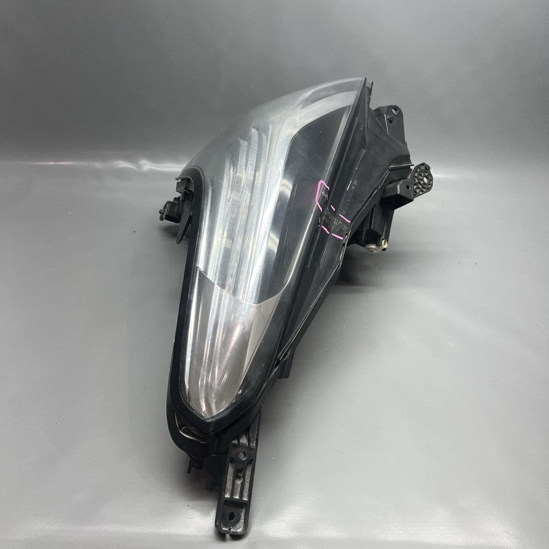 84338105 CADILAC XTS HEADLIGHT LEFT DRIVER 2018 2019 OEM 84338105 FOR PARTS