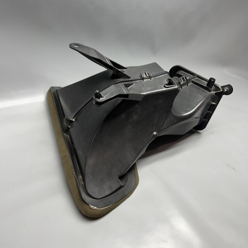 1509536-00-A TESLA MODEL Y AIR INTAKE DUCT 2020 2021 2022 2023 OEM 1509536-00-A