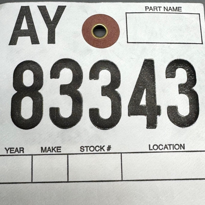 1504434-00-B TESLA MODEL Y 2ND ROW SEAT CENTER LATCH RWD  2020 2021 2022 2023 2024 OEM 