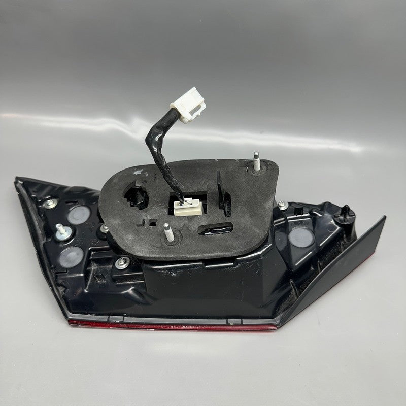 TOYOTA CAMRY TAIL LIGHT INNER RIGHT PASSENGER 2018 2019 2020 OEM