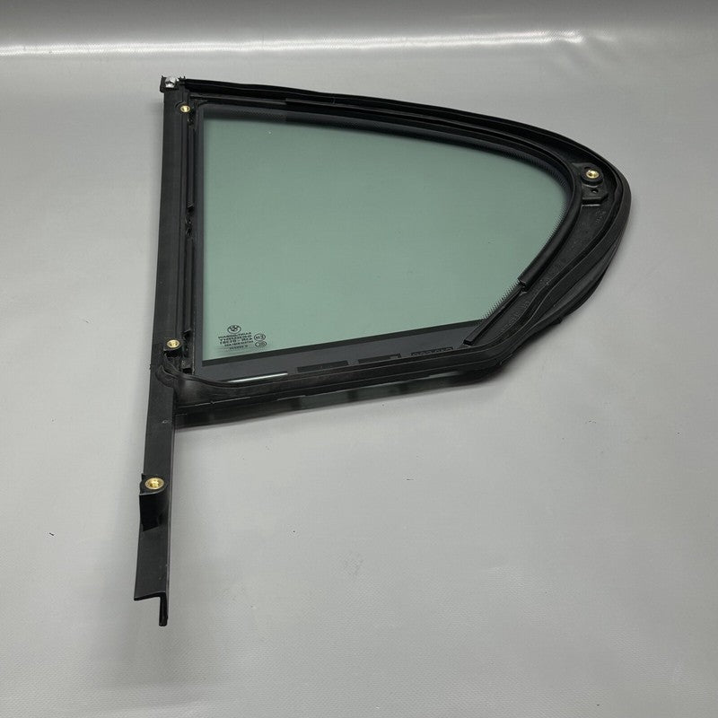 7384218 BMW 740 QUARTER GLASS RIGHT REAR 2016 2017 2018 2019 OEM 7384218