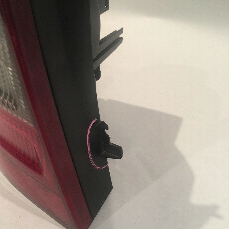 A1638200364 MERCEDES BENZ ML320 ML430 TAIL LIGHT LEFT SIDE A1638200364 1998 1999 2000 2001