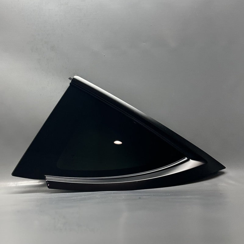 1495740-00-E TESLA MODEL Y QUARTER GLASS LEFT REAR 2020 2021 2022 2023 OEM 1495740-00-E