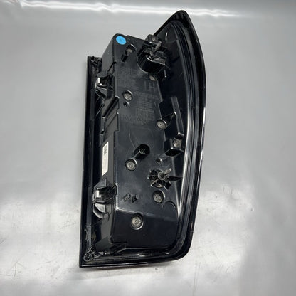 84760017 GMC SIERRA 1500 TAIL LIGHT LEFT DRIVER 2019 2020 2021 2022 2023 2024 LED OEM